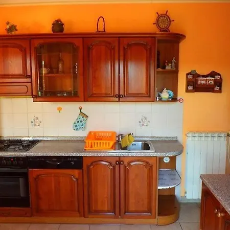 Grosse In Kampor Mit Eigenem Balkon * Rab Town